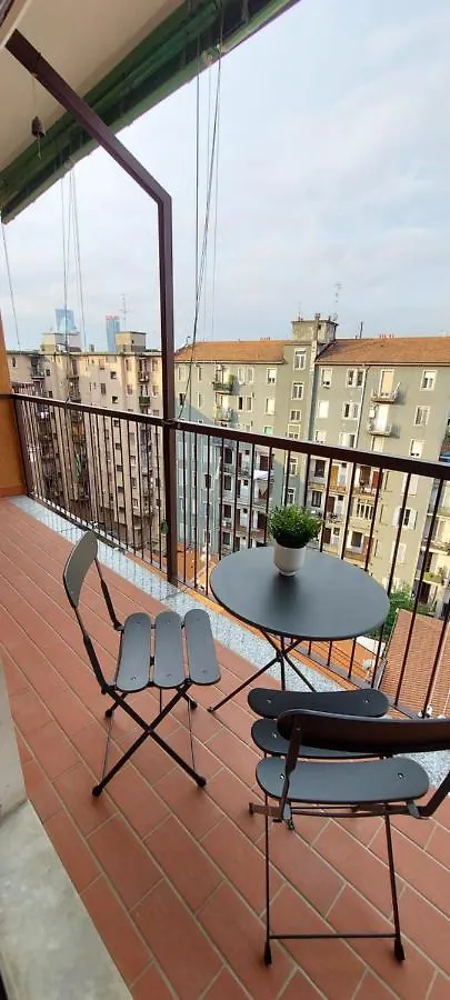 Apartment Suite Rent Milan 3